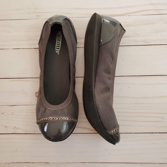 Seychelles Triangle Grey Flats - Picture 2 of 8